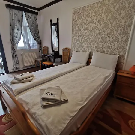 Casa Cu Cerdac Guest house *